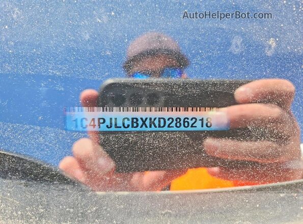 1C4PJLCBXKD286218 2019 JEEP CHEROKEE Белый Вид наклейки с VIN-кодом