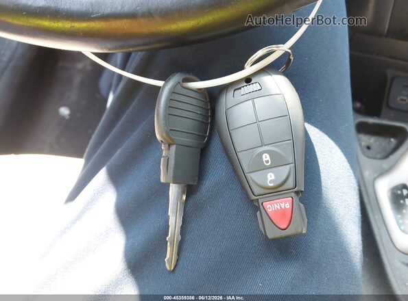 1C4PJLCS6GW351450 2016 JEEP CHEROKEE Зеленый Вид панели приборов
