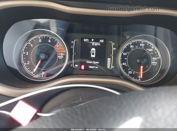 1C4PJLCS9HW554561 2017 JEEP CHEROKEE Black Вид задніх сидінь