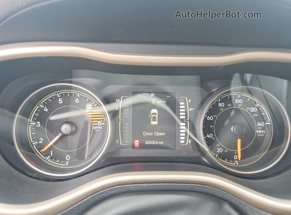 1C4PJLCX2JD590976 2018 JEEP CHEROKEE Charcoal ხელსაწყოთა პანელის ხედი