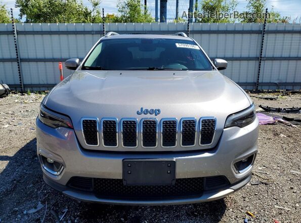 1C4PJLDB1KD242218 2019 JEEP CHEROKEE Серебряный Вид спереди