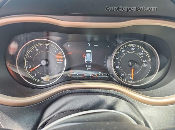 1C4PJLDB3HW566039 2017 JEEP CHEROKEE Silver Vista del cuadro de instrumentos