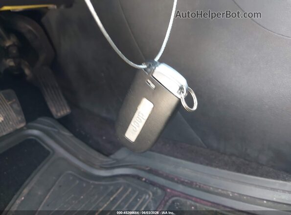 1C4PJLDB3JD539263 2018 JEEP CHEROKEE Белый Вид панели приборов