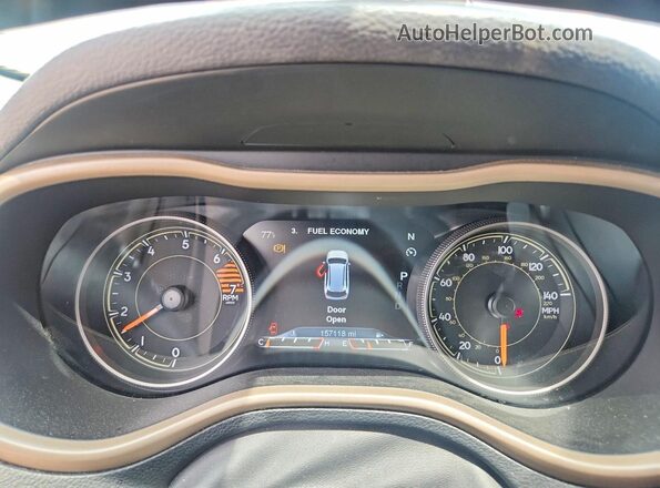 1C4PJLDB4JD528255 2018 JEEP CHEROKEE Silver Սարքավորումների վահանակի տեսք