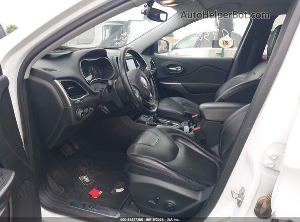 1C4PJLDB4KD196061 2019 JEEP CHEROKEE White წინა სალონის ხედი