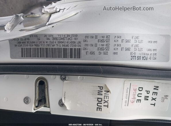 1C4PJLDB4KD196061 2019 JEEP CHEROKEE White ძრავის განყოფილების ხედი