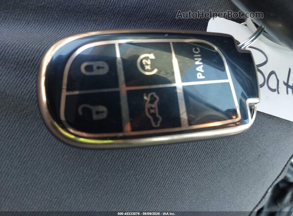 1C4PJLDB5KD209643 2019 JEEP CHEROKEE Белый Вид панели приборов