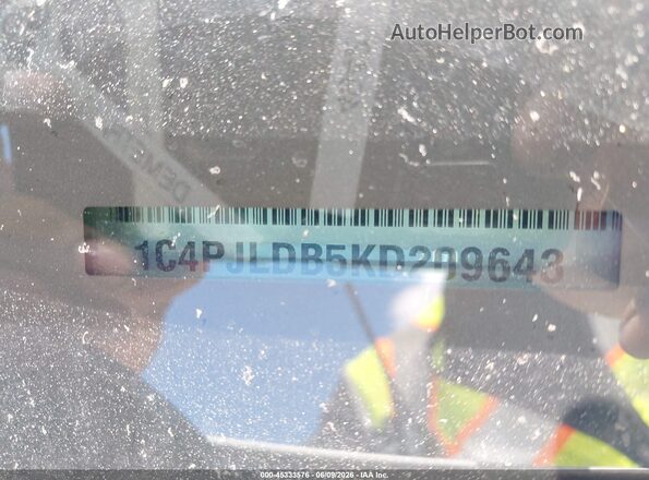 1C4PJLDB5KD209643 2019 JEEP CHEROKEE Белый Вид подкапотного пространства