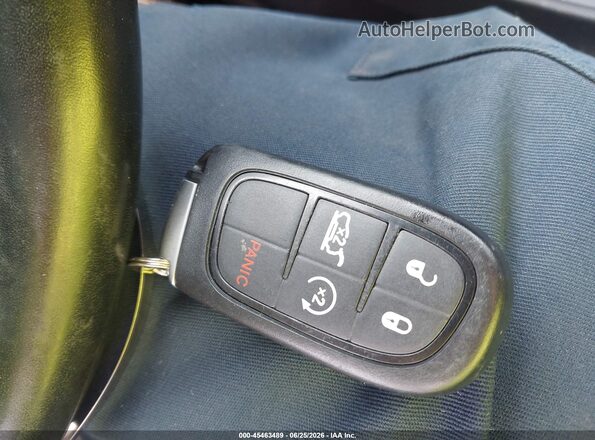 1C4PJLDBXKD443860 2019 JEEP CHEROKEE Silver Dashboard view