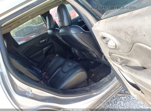 1C4PJLDX6KD171691 2019 JEEP CHEROKEE Silver Vista de la etiqueta del VIN