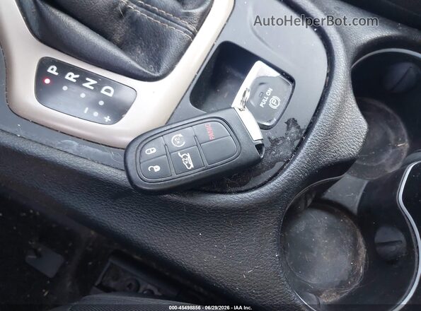 1C4PJLDX9JD528179 2018 JEEP CHEROKEE Серый Вид панели приборов