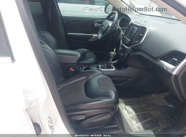 1C4PJLLB0JD596974 2018 JEEP CHEROKEE White Vista interior delantera