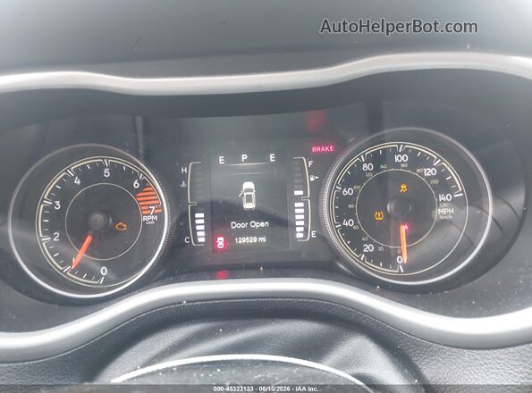1C4PJLLB0JD596974 2018 JEEP CHEROKEE White Vista de los asientos traseros