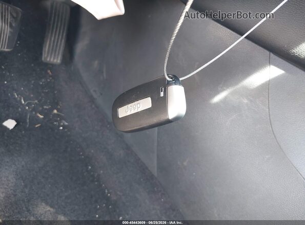 1C4PJLLB1KD154402 2019 JEEP CHEROKEE Gray Առջևի վահանակի տեսք