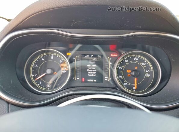 1C4PJLLB2KD164243 2019 JEEP CHEROKEE Silver Widok zestawu wskaźników