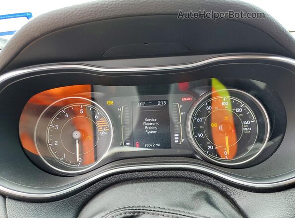 1C4PJLLB2KD454613 2019 JEEP CHEROKEE Green Instrument cluster view