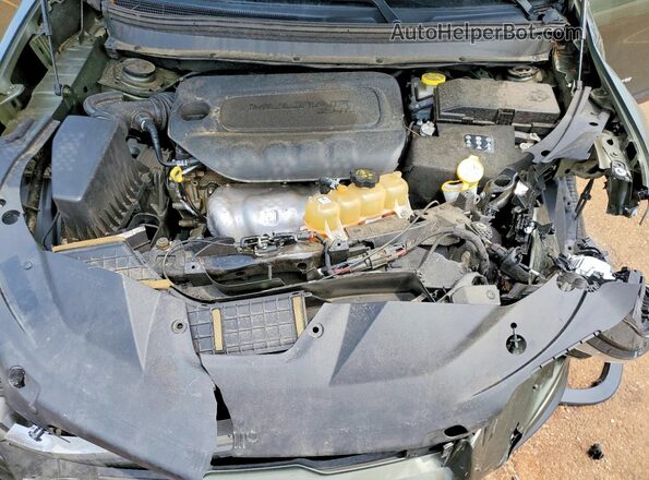 1C4PJLLB2KD454613 2019 JEEP CHEROKEE Green Rear interior view