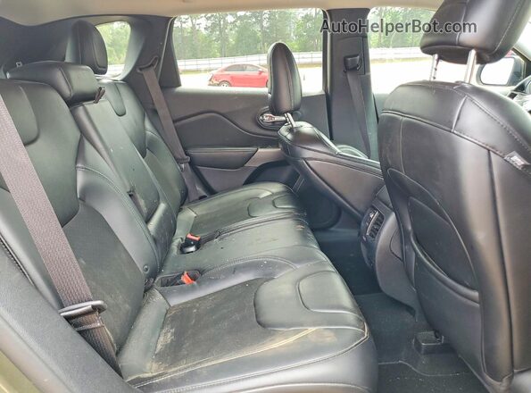 1C4PJLLB2KD454613 2019 JEEP CHEROKEE Green Rear seats view