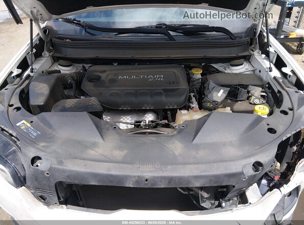 1C4PJLLB3KD205057 2019 JEEP CHEROKEE White Rear view