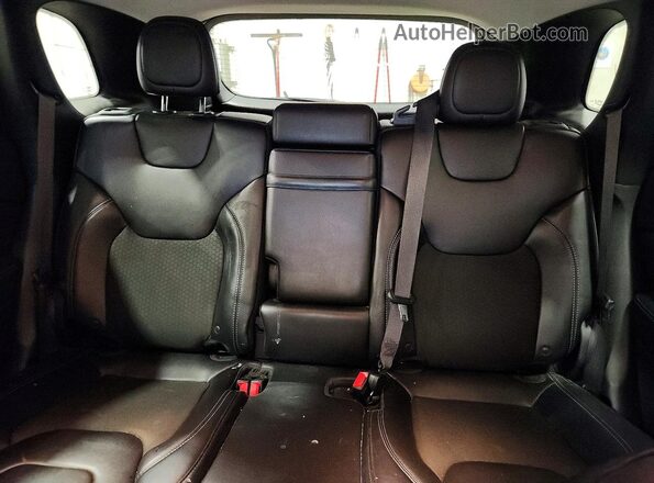 1C4PJLLB3KD301271 2019 JEEP CHEROKEE Серебряный Вид задних сидений