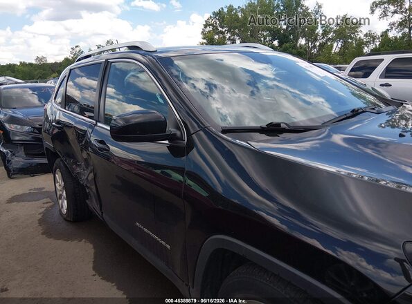 1C4PJLLB4JD504121 2018 JEEP CHEROKEE Black უკანა სალონის ხედი