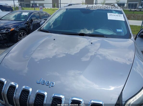 1C4PJLLB4JD621682 2018 JEEP CHEROKEE Silver Vista frontal