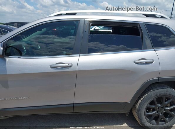 1C4PJLLB4JD621682 2018 JEEP CHEROKEE Silver Vista interior de 360 grados
