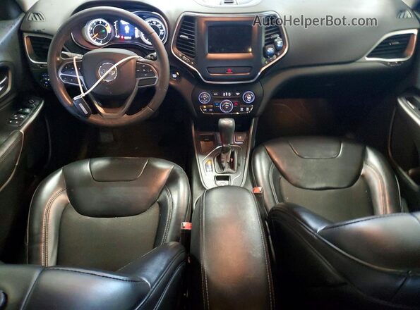 1C4PJLLB4KD226452 2019 JEEP CHEROKEE Бежевый Вид панели приборов