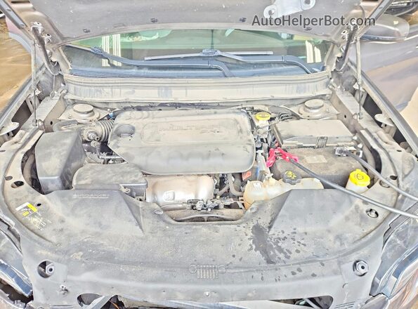 1C4PJLLB4KD439577 2019 JEEP CHEROKEE Gray 