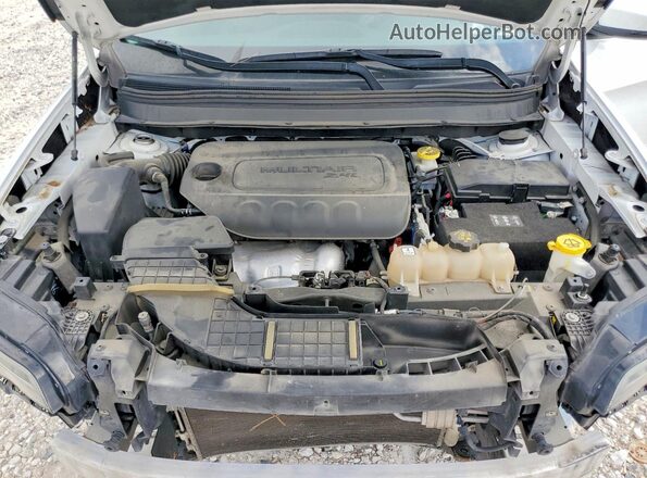 1C4PJLLB4KD490352 2019 JEEP CHEROKEE White Շարժիչի բաժամունքի տեսք