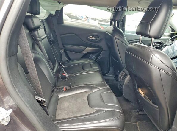 1C4PJLLB5KD317827 2019 JEEP CHEROKEE Gray Widok tylnych siedzeń