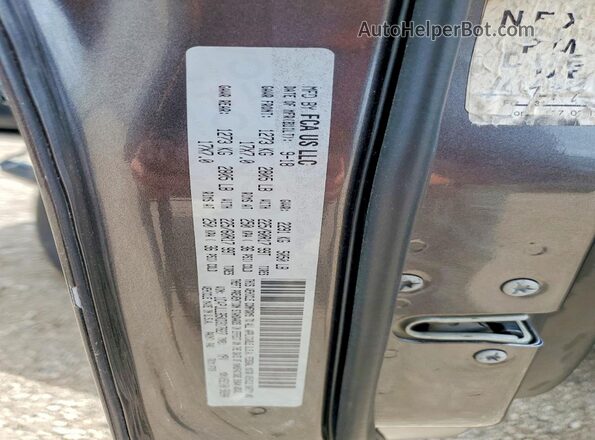 1C4PJLLB5KD317827 2019 JEEP CHEROKEE Gray Widok komory silnika