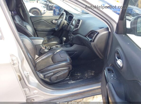 1C4PJLLB5LD592454 2020 JEEP CHEROKEE Gray Widok wnętrza z przodu