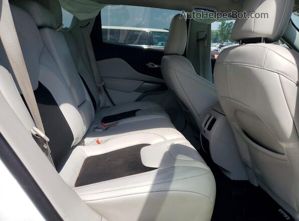 1C4PJLLB7MD179940 2021 JEEP CHEROKEE White Вид задньої частини салону