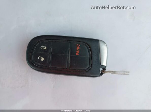 1C4PJLLB8JD590145 2018 JEEP CHEROKEE Черный Вид панели приборов
