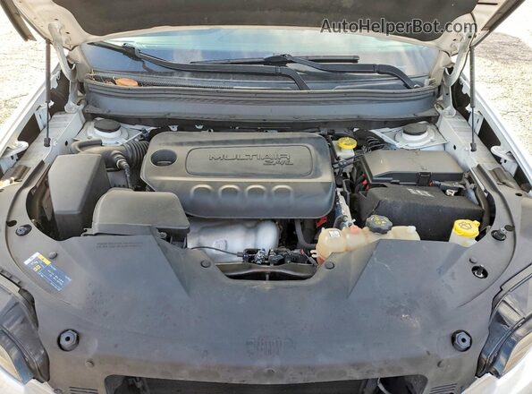 1C4PJLLB8KD338803 2019 JEEP CHEROKEE Белый Вид подкапотного пространства