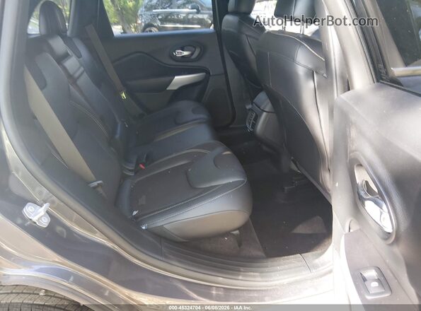1C4PJLLB9JD544601 2018 JEEP CHEROKEE Black Widok naklejki z numerem VIN