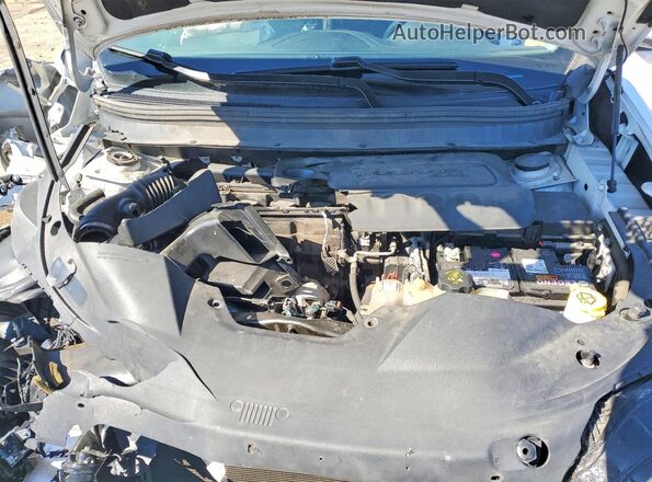 1C4PJLLB9KD466404 2019 JEEP CHEROKEE White Вид задньої частини салону