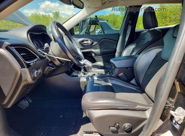 1C4PJLLB9MD112899 2021 JEEP CHEROKEE Black Front interior view