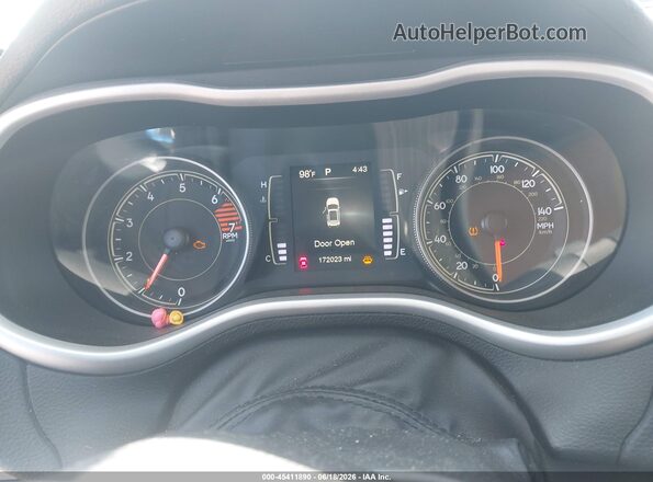 1C4PJLLBXJD510781 2018 JEEP CHEROKEE Silver უკანა სავარძლების ხედი
