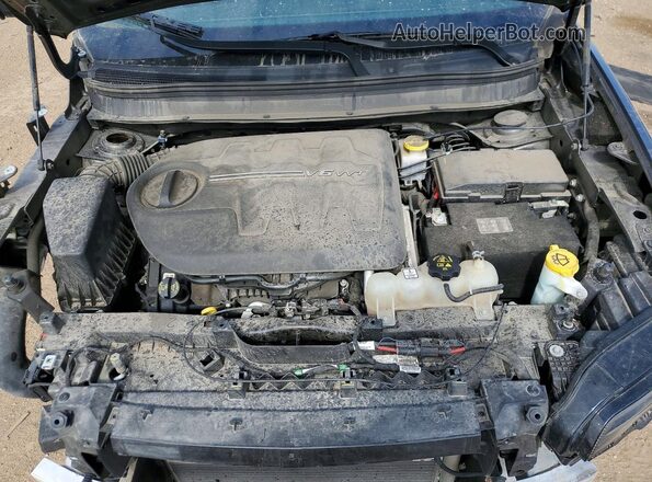 1C4PJLLX0KD492482 2019 JEEP CHEROKEE Gray Rear interior view