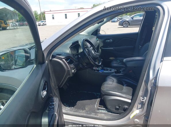 1C4PJLLX8LD632117 2020 JEEP CHEROKEE Silver Вид салону спереду