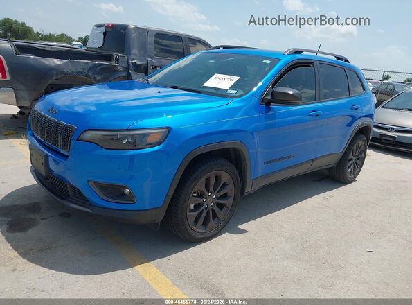 1C4PJLMX3MD208196 2021 JEEP CHEROKEE Blue Vista tres cuartos delantera izquierda