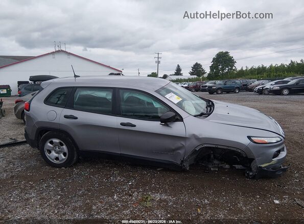 1C4PJMAB4HD220233 2017 JEEP CHEROKEE Silver Սալոնի հետևի տեսք