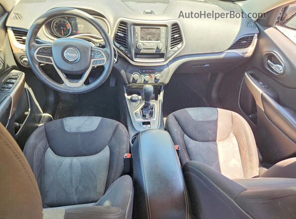 1C4PJMAB7HW571013 2017 JEEP CHEROKEE White Dashboard view
