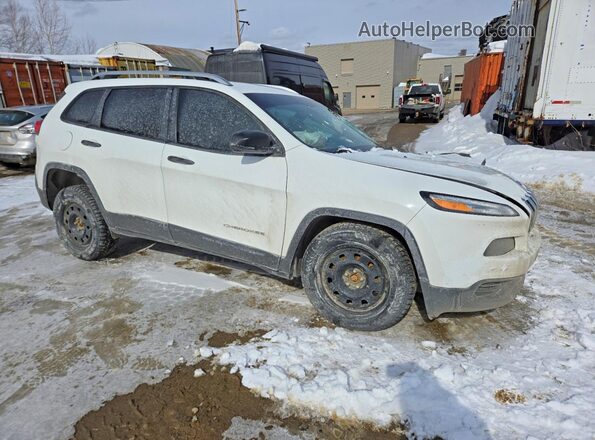 1C4PJMAS9GW358174 2016 JEEP CHEROKEE White Przód prawy