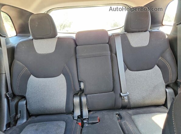 1C4PJMASXHD227378 2017 JEEP CHEROKEE Gray Widok tylnych siedzeń