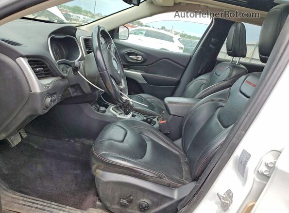 1C4PJMBB0HD214461 2017 JEEP CHEROKEE White Vista interior delantera