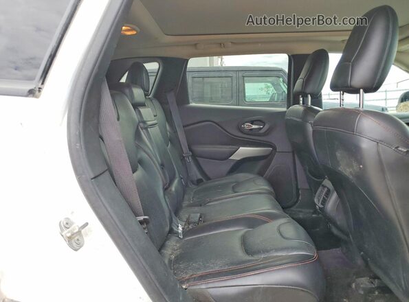 1C4PJMBB0HD214461 2017 JEEP CHEROKEE White Vista interior trasera