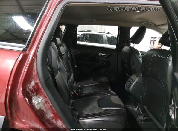 1C4PJMBB1HW517317 2017 JEEP CHEROKEE Red Vista de la etiqueta del VIN